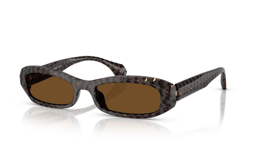 0A05512__004_57__P21__shad__qt 0A05512__004_57__P21__shad__qt