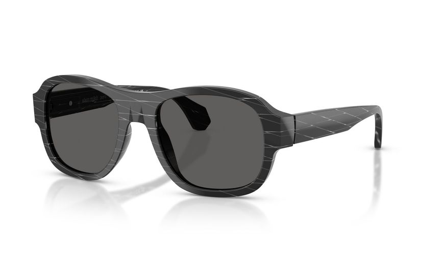 0A05519__002_S4__P21__shad__qt 0A05519__002_S4__P21__shad__qt